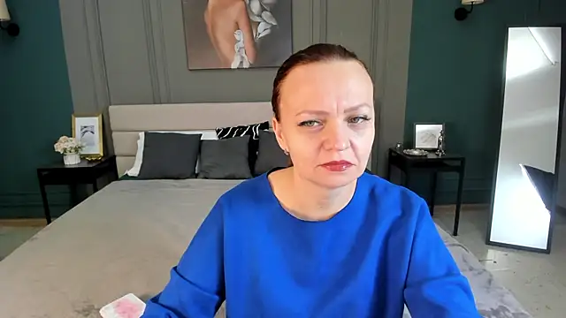 Snapshot of _Manuka_ chatting on 01-06-26, 01:09 Manuka online show from 01-06-26, 01:09