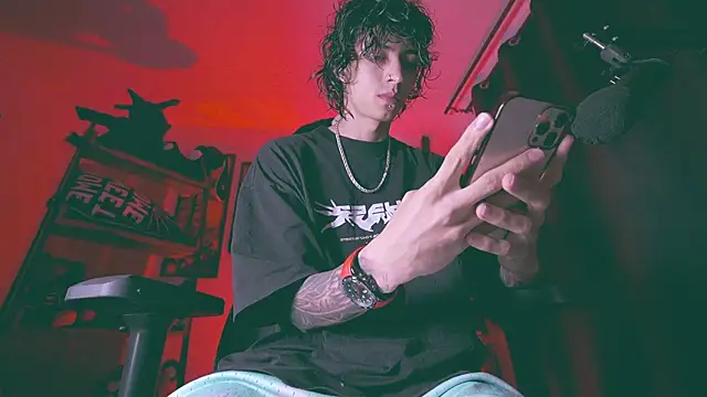 Olliver   y online show from 06-26-26, 03:44
