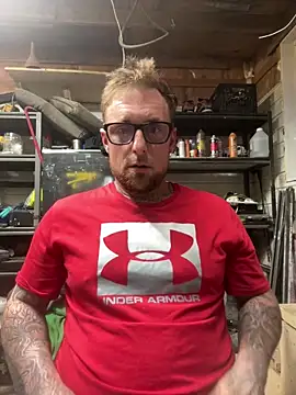 Snapshot of WIDBIGWHITECOCK chatting on 04-18-26, 03:32 WIDBIGWHITECOCK online show from 04-18-26, 03:32