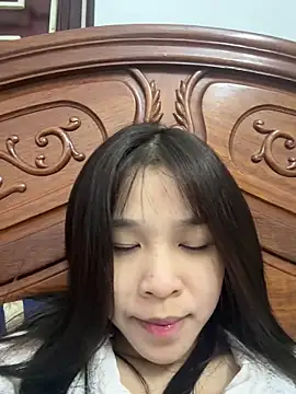 Lyli-122 online show from 04-24-26, 09:56