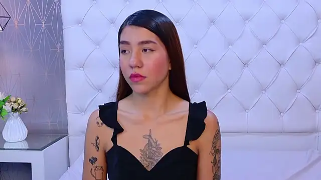 Snapshot of VioletFroost chatting on 02-03-26, 02:53 VioletFroost online show from 02-03-26, 02:53