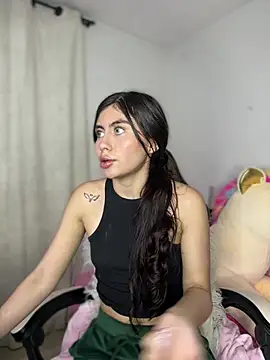 Stormi th online show from 03-26-26, 03:23