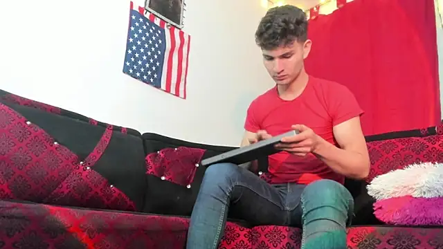 camilo model online show from 01-06-26, 03:05