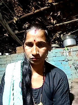 Snapshot of Hot_bhi38 chatting on 05-15-26, 08:05 Hot bhi38 online show from 05-15-26, 08:05