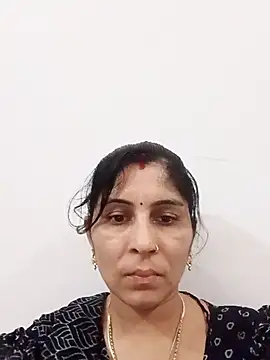 Snapshot of Hot_ree85 chatting on 04-26-26, 07:28 Hot ree85 online show from 04-26-26, 07:28