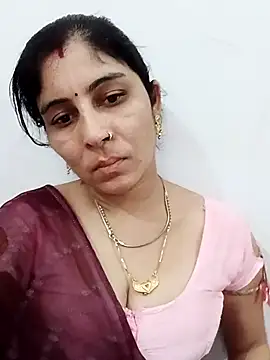 Snapshot of Hot_ree85 chatting on 05-05-26, 10:34 Hot ree85 online show from 05-05-26, 10:34