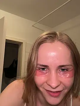 Sunny Eve online show from 04-05-26, 07:33