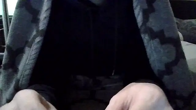 Snapshot of YoungAsainWithATrunk chatting on 01-10-26, 08:32 YoungAsainWithATrunk online show from 01-10-26, 08:32