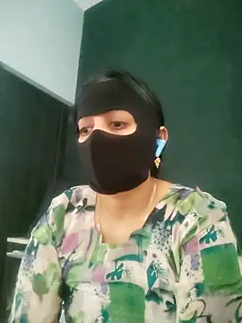 Snapshot of Tamilfathi chatting on 02-09-26, 11:58 Tamilfathi online show from 02-09-26, 11:58