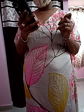 Snapshot of Ammu14399 chatting on 05-13-26, 07:28 Ammu14399 online show from 05-13-26, 07:28