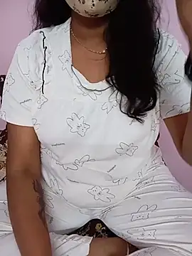 Snapshot of Ammu14399 chatting on 05-31-26, 06:09 Ammu14399 online show from 05-31-26, 06:09