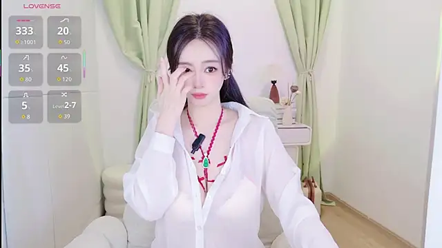 Snapshot of Owo-nO chatting on 04-30-26, 07:47 Owo-nO online show from 04-30-26, 07:47