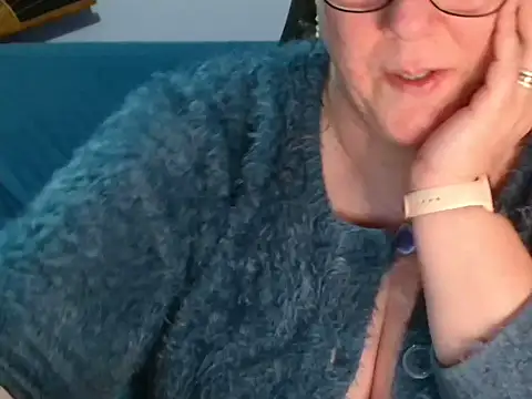 xmyriamx online show from 04-19-26, 08:35