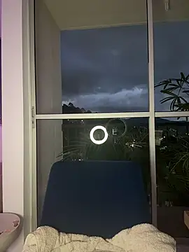 alesziarose  online show from 03-22-26, 11:30