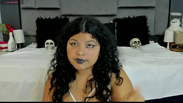 Jessica Beltrann online show from 04-24-26, 08:33