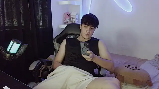 NoahUncutX online show from 01-11-26, 10:15