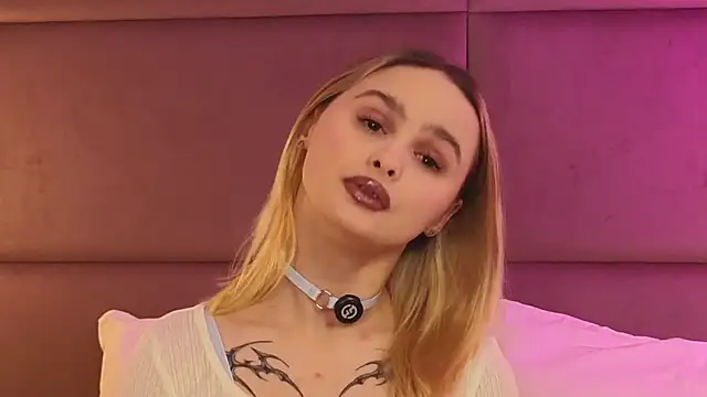 Snapshot of KittyOdley chatting on 01-06-26, 07:12 KittyOdley online show from 01-06-26, 07:12