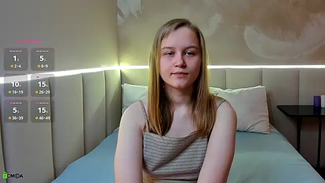 Snapshot of ArtsyMaree chatting on 01-10-26, 02:02 ArtsyMaree online show from 01-10-26, 02:02