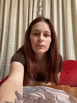 Lily Viola online show from 06-05-26, 06:52