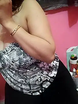 Snapshot of sexysaminta chatting on 01-07-26, 12:35 sexysaminta online show from 01-07-26, 12:35