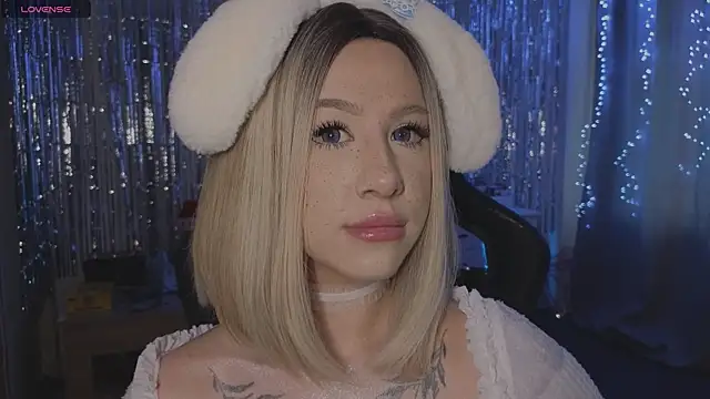 Necucubi02 online show from 01-10-26, 05:53