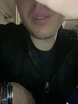 Snapshot of allee2206 chatting on 03-06-26, 10:06 allee2206 online show from 03-06-26, 10:06