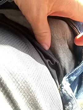 Snapshot of allee2206 chatting on 03-10-26, 08:30 allee2206 online show from 03-10-26, 08:30