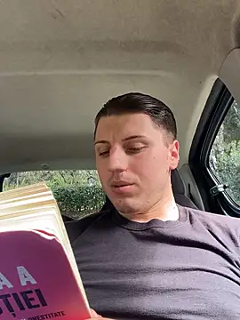 Snapshot of allee2206 chatting on 03-31-26, 09:53 allee2206 online show from 03-31-26, 09:53