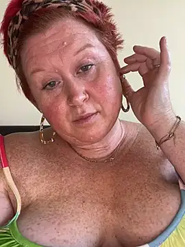 BustyRedxx online show from 06-25-26, 08:30