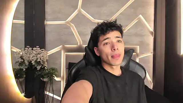 Snapshot of Matt_Wolf_ chatting on 01-09-26, 11:24 Matt Wolf online show from 01-09-26, 11:24