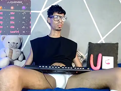alexx 23cm online show from 06-07-26, 03:21
