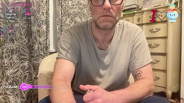 Snapshot of wolverinedream chatting on 01-08-26, 06:37 wolverinedream online show from 01-08-26, 06:37