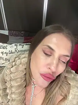 IssabelXO online show from 04-11-26, 10:58