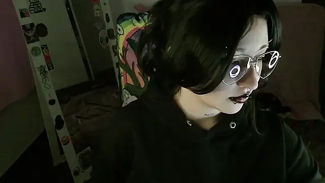 Snapshot of Aoidandelion chatting on 01-08-26, 11:18 Aoidandelion online show from 01-08-26, 11:18