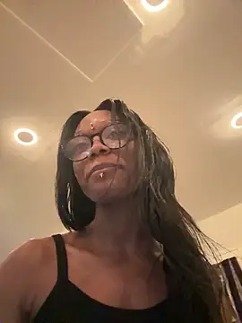 xouniq online show from 04-02-26, 04:21