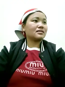 Snapshot of valerle chatting on 01-08-26, 02:36 valerle online show from 01-08-26, 02:36