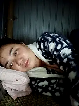 Snapshot of alycen chatting on 01-06-26, 08:34 alycen online show from 01-06-26, 08:34