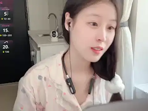 Snapshot of Hanhan-MM chatting on 01-08-26, 07:54 Hanhan-MM online show from 01-08-26, 07:54