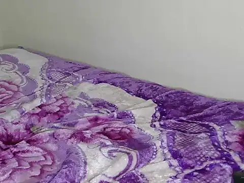 JuicyChandre online show from 01-06-26, 08:56