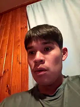 Snapshot of andres21MJ chatting on 01-09-26, 02:14 andres21MJ online show from 01-09-26, 02:14