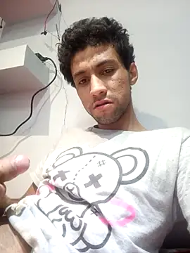 Snapshot of AlejandreBy chatting on 02-15-26, 10:06 AlejandreBy online show from 02-15-26, 10:06