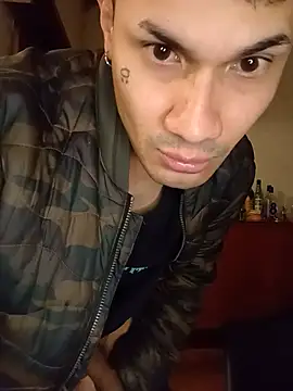 meninocaramelo online show from 06-05-26, 11:21