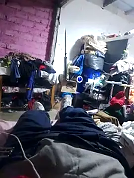 Snapshot of Leosexx chatting on 01-09-26, 02:25 Leosexx online show from 01-09-26, 02:25