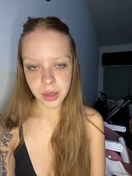 Snapshot of Piaaa3 chatting on 02-06-26, 06:29 Piaaa3 online show from 02-06-26, 06:29