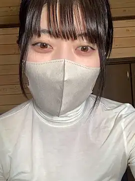 Snapshot of minami_room chatting on 02-04-26, 01:11 minami room online show from 02-04-26, 01:11