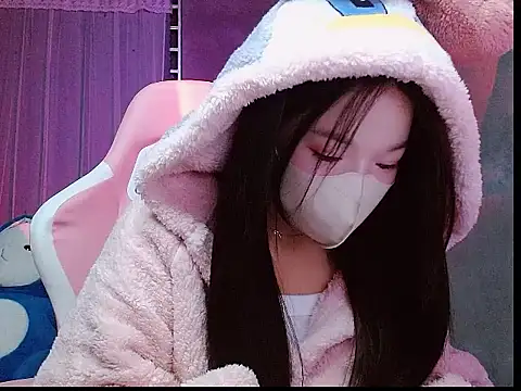 Snapshot of -Tamy- chatting on 01-09-26, 02:31 -Tamy- online show from 01-09-26, 02:31