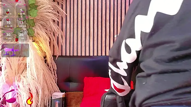 Hiddenhotcake online show from 04-17-26, 06:44