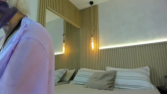 Snapshot of Mar-Tafur chatting on 01-07-26, 01:35 Mar-Tafur online show from 01-07-26, 01:35