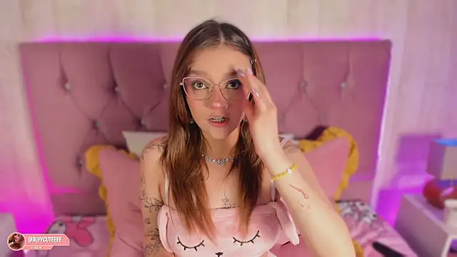 alyy cut3 online show from 04-16-26, 09:39