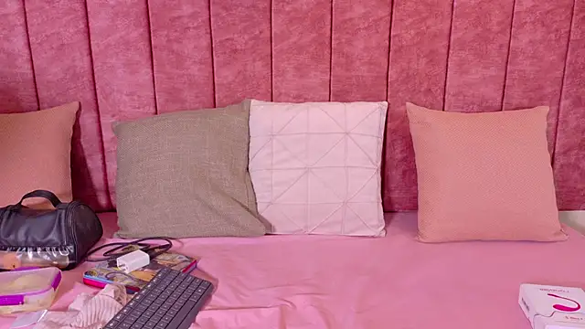 Mayleeth online show from 02-22-26, 12:26